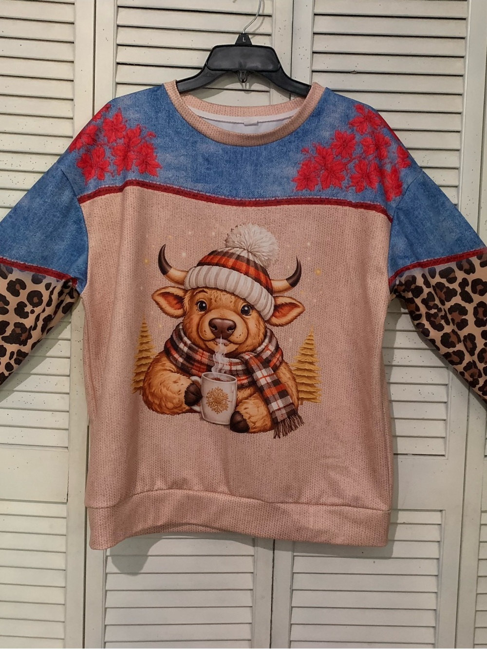 Long Sleeve Cow Themed Shirt XL